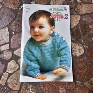 Vintage 992 Patons Baby Astra 2 Knitting Pattern Booklet 672 CC, Preowned